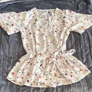 XS Sienna Sky Floral Wrap Top
